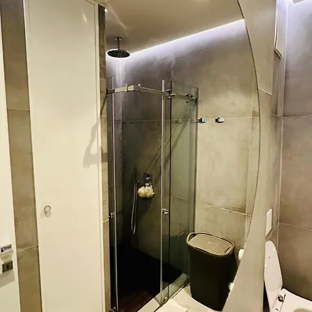 아파트 Deluxe Garden At Marea *