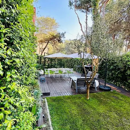 Deluxe Garden At Marea Apartament