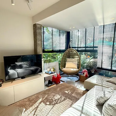 아파트 Deluxe Garden At Marea