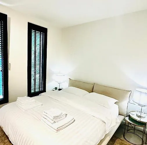 Deluxe Garden At Marea Golem