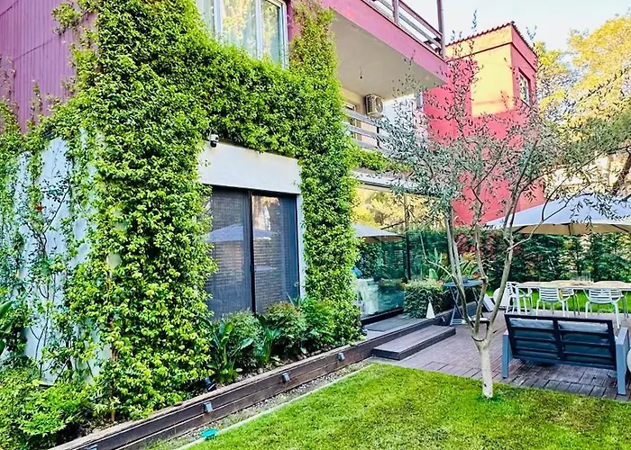 Deluxe Garden At Marea * Golem