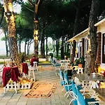 Deluxe Garden At Marea 아파트 골렘