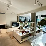 Deluxe Garden At Marea 골렘