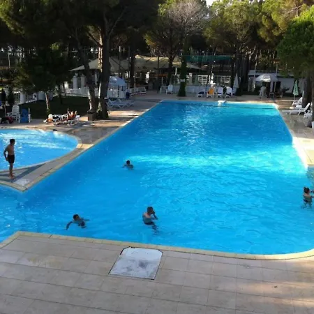 Deluxe Garden At Marea * Golem (Tirana)