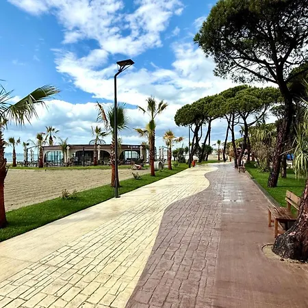 Apartment Deluxe Garden At Marea