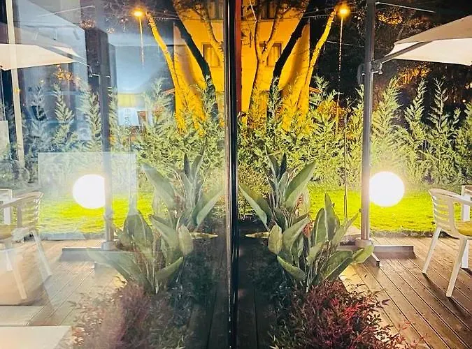 Deluxe Garden At Marea Golem (Tirana)