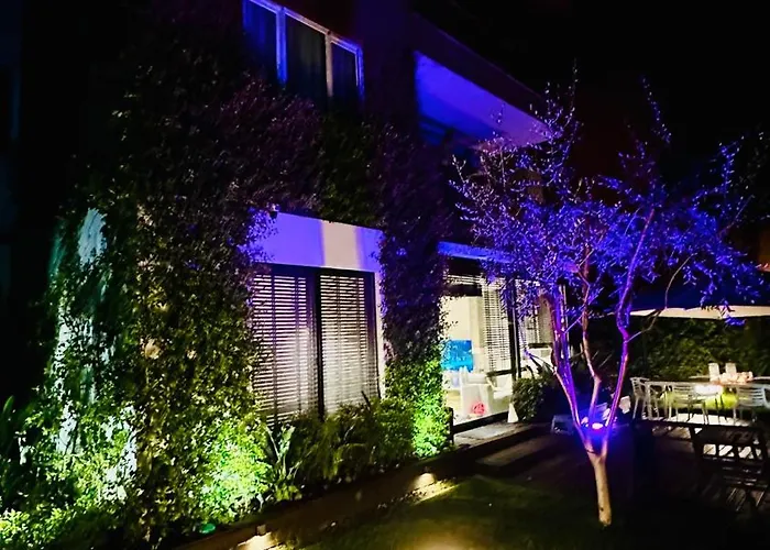 Deluxe Garden At Marea Appartement *