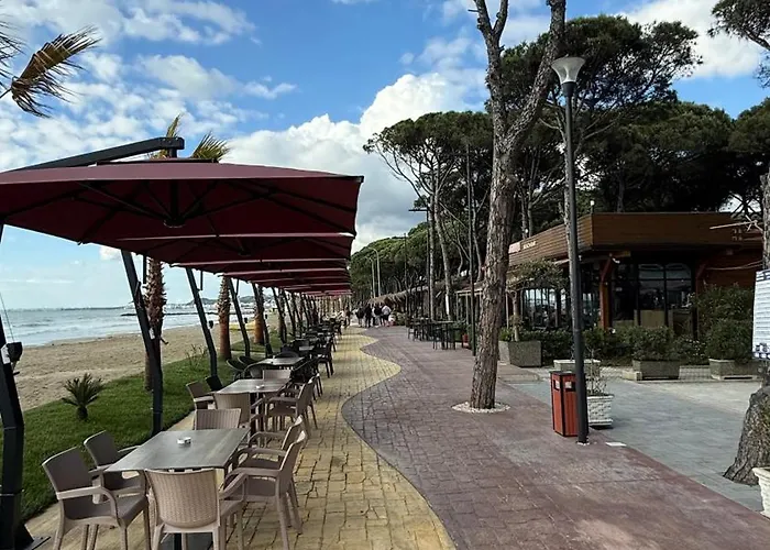Deluxe Garden At Marea